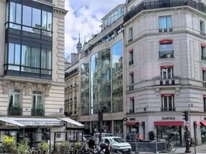 Local commercial / Trocadéro