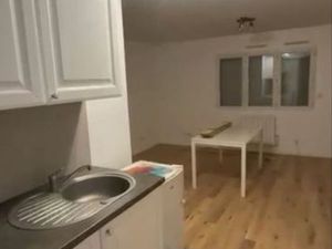 Studio meublé rénové de 26m2