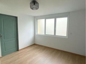 ? Appartement refait à neuf – 1er locataire – Rez-de-chaussée avec cour
