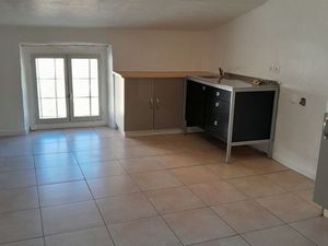 Callian location t2 avec mezzanine