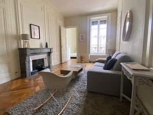 Location meublée Charite 50 m2