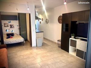 ? Appartement saisonnier 30 m² + loggia 6 m² – À 150 m des criques paradisiaques