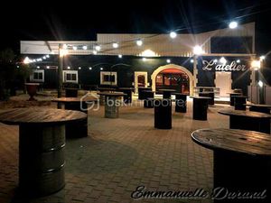 VENTE DES MURS D'UN GRAND LOCAL COMMERCIAL OCCUPÉ - SAINT-RESTITUT (26)