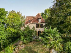 EXCLUSIVITE - Secteur GOURDON - Maison en pierre atypique  four à pains  piscine sur 3455 