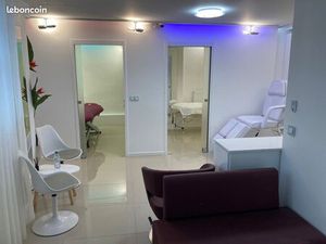 Beau local professionnel rénové 77 m² – soins  esthétique & activités calmes – Passy (Pari