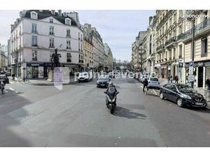 Commerce habillement/textile 42 m²