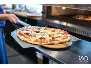 Vente locaux professionnels 220 m² à Belley (01300)  48 000 €