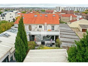 Maison 5 pièces- 3 chambres- jardin