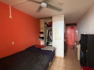 STUDIO MEUBLÉ À LOUER À SAINTE-CLOTILDE DE LA RÉUNION