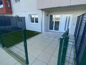 LOCATION F2 MONTFERMEIL