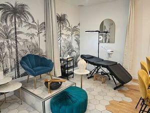 Local boutique pop up store