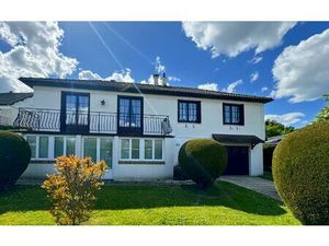 Maison Saint-Arnoult 150 m² T-3 à vendre  575 000 €