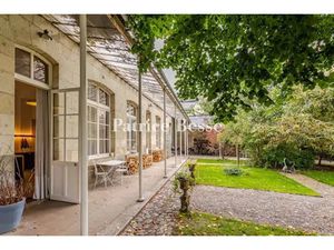 Vente hôtel particulier 12 pièces 381 m² à Saumur (49400)  1 050 000 €
