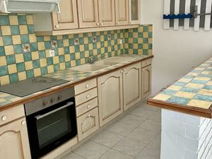 Location appartement 2 pièces 42 m² à Costaros (43490)  375 €