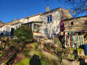 Vente Maison à Saint-Loup-Lamairé (79600) : à vendre / 109m² Saint-Loup-Lamairé
