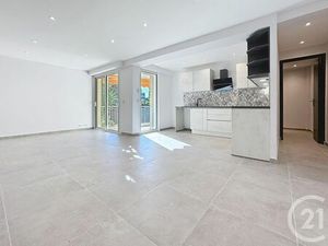 Appartement F3 à vendre - 3 pièces - 68 08 m2 - Antibes - 06 - PROVENCE-ALPES-COTE-D-AZUR