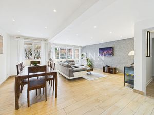 A Aurillac  quartier de la grande Poste  à vendre Appartement rénové de 4 pièces d'une sur