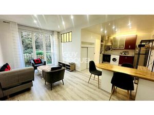 Appartement LOUE MEUBLE Forges Les Bains 2 pièce(s)