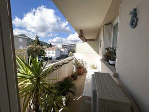 La valette du var proche centre: T3 57 M2 2 ème étage avec b