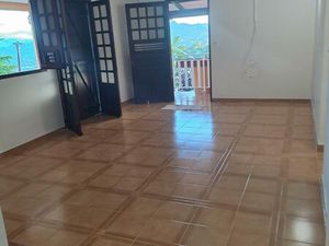 Bas de villa calme de 3 pièces avec vue campagne