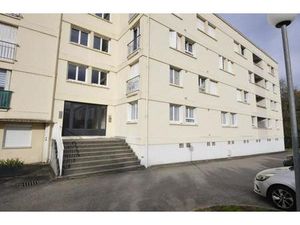 Appartement Type 4 à rénover