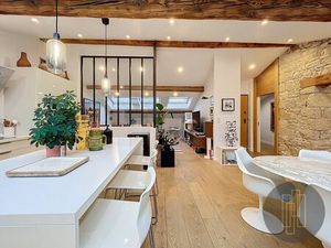 Superbe T4 rénové – Dernier étage – 91 8 m² Carrez / 118 m² au sol