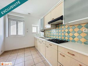 Centre ville proche commerces écoles réseau de bus