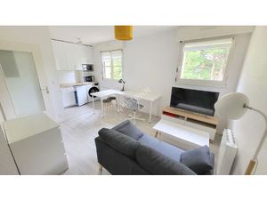 Appartement studio meublé T1 24.12m2  place de parking en sous sol et une cave 31400