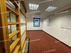 A LOUER - BUREAUX 70 m² PLOUFRAGAN