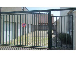 BLEVILLE - GARAGE INDIVIDUEL FERME ET SECURISE