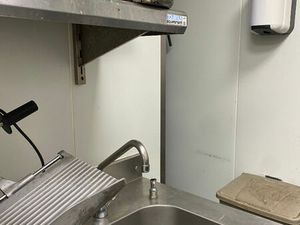 LOCAL COMMERCIAL 80 M²