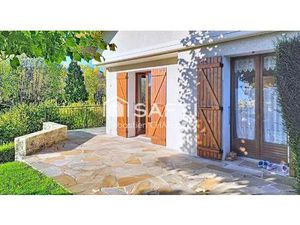 Maison lumineuse  vue montagne et fort potentiel