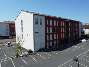 Appartement T1 Meublé de 27 70m² avec place de parking privative