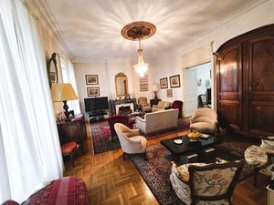 ARENES !!! Haussmannien - T7 - 195m2 - 2 Garages.