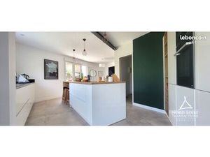 Maison 7 pièces 228 m²