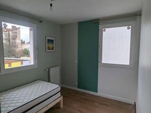 Chambre 5 pièces 80 m²