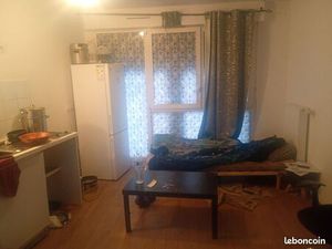 Studio uniquement pour fille