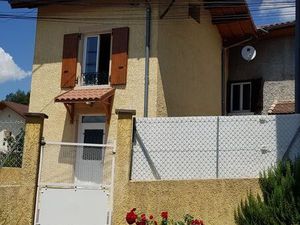 Maison de ville à Ruy-Montceau