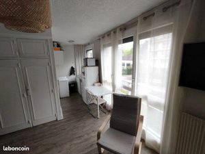 Studio 20m2 + cave+ parking 640cc