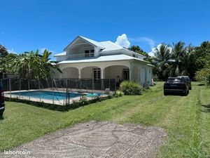 Villa T5 Meublée avec Piscine – Capesterre Belle-Eau