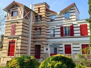 Location meublée appartement 2 pièces 39.95 m² à Chatou (78400)  1 265 €