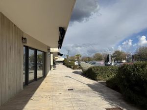 Location locaux professionnels à Borgo (20290)  1 484 €