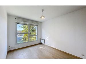 Location appartement  17.89 m² T-1 à Pau  400 €
