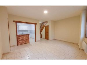 Location maison  93.09 m² T-4 à Gien  598 €