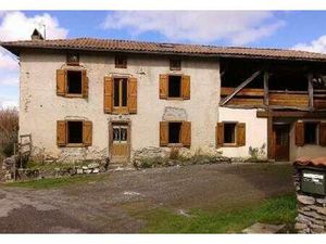 Maison Dans Un Coin Paisible