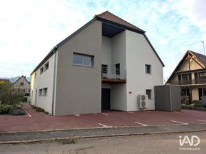 Location locaux professionnels 210 m² à Bennwihr mittelwihr (68630)  3 269 €
