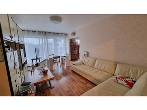 Lumineux appartement 5 pièces - vendu occupé - au dernier ét