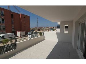 Location appartement  m² T-2 à Perpignan  587 €