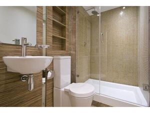 *Superbe studio idéalement situé  Tramway T2 à distance piétonne*