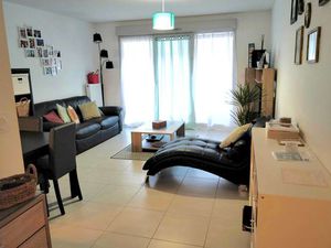 APPARTEMENT T2 DE 45 M2 AVEC TERRASSE ET PARKING FERMÉ.